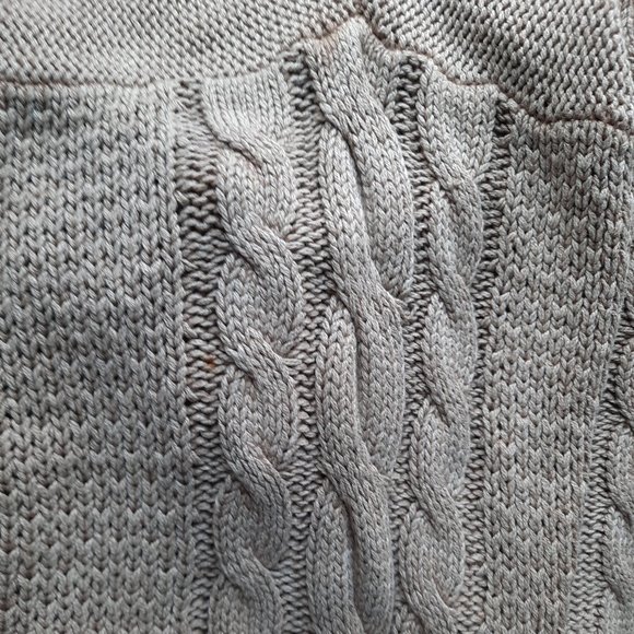 Cable-knit taupe sweater from Japanese brand - Picture 5 of 6